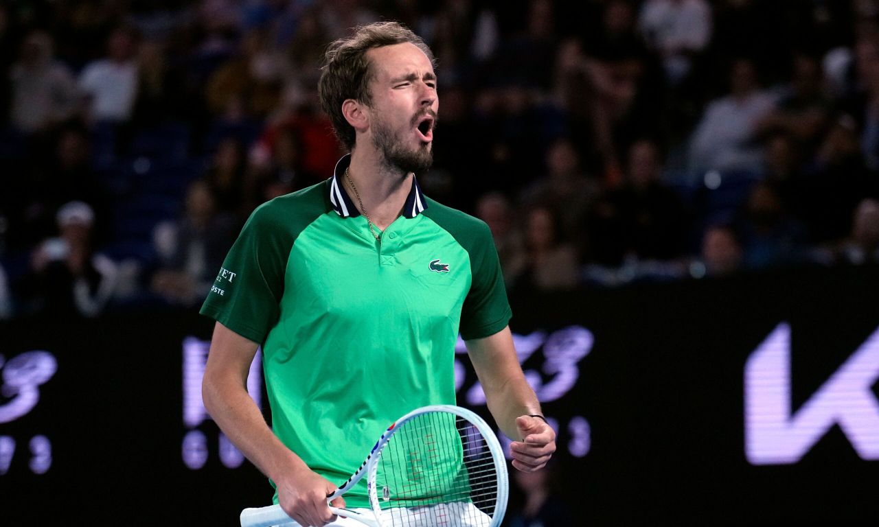 Медведев вылетел с Открытого чемпионата США