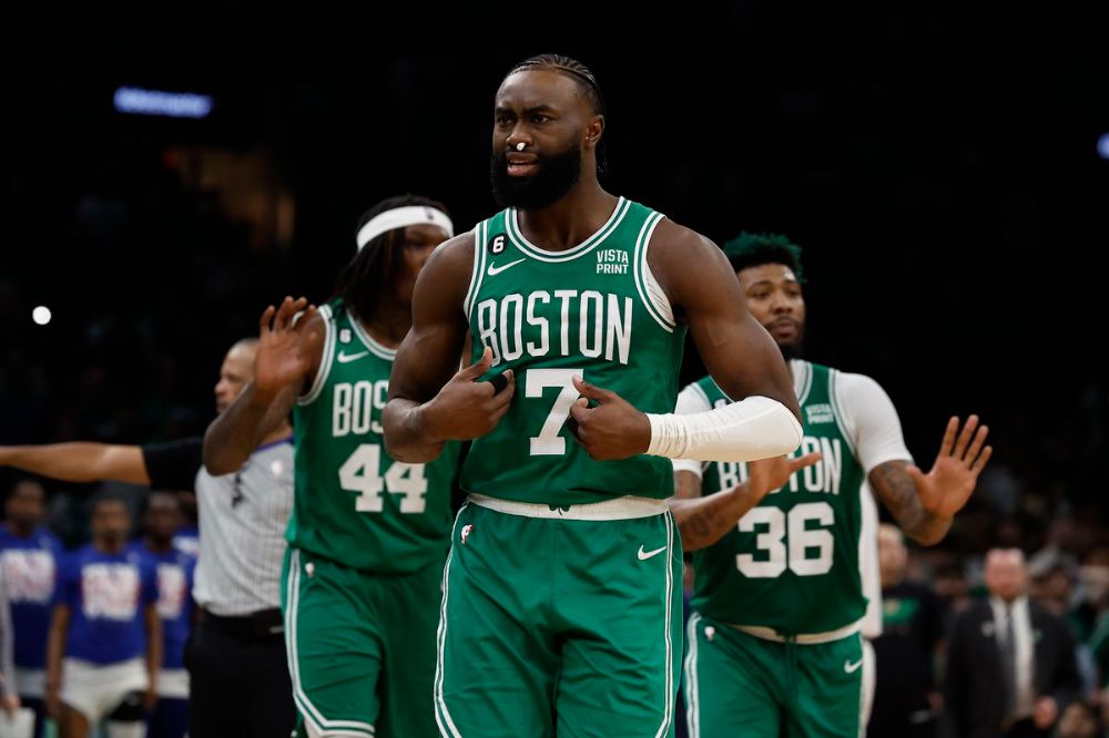 «Бостон» одержал 4-ю победу подряд