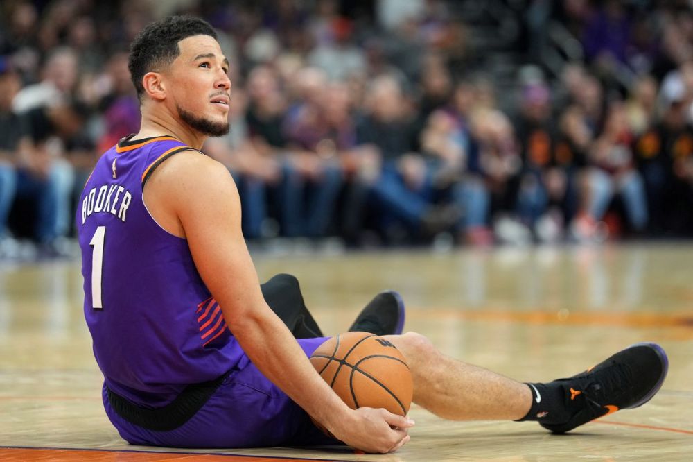 Финикс Санз – Лос-Анджелес Лейкерс: прогноз и ставки на матч регулярного чемпионата НБА (15 декабря 2025 года)