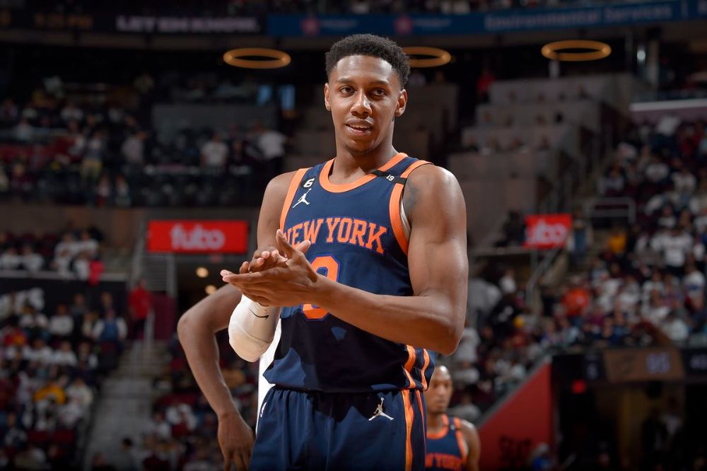 Нью-Йорк Никс – Кливленд Кавальерс: прогноз и ставки на регулярный чемпионат НБА (25 декабря 2025 года)