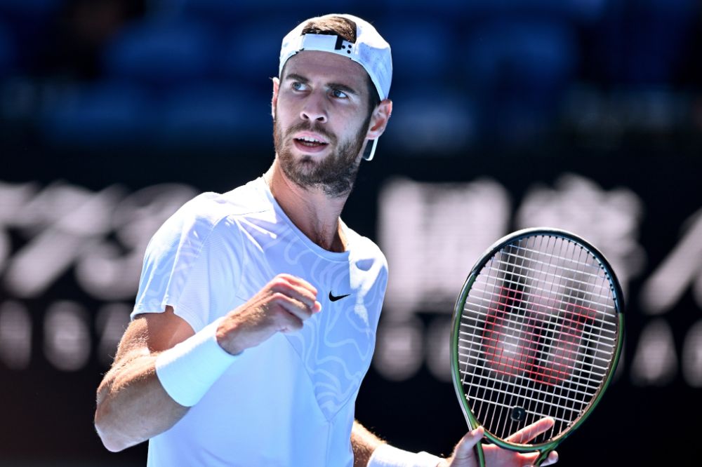 Хачанов одержал победу над Микельсеном на старте Australian Open